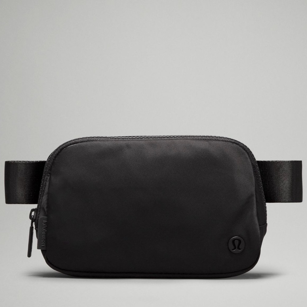Lululemon belt bag